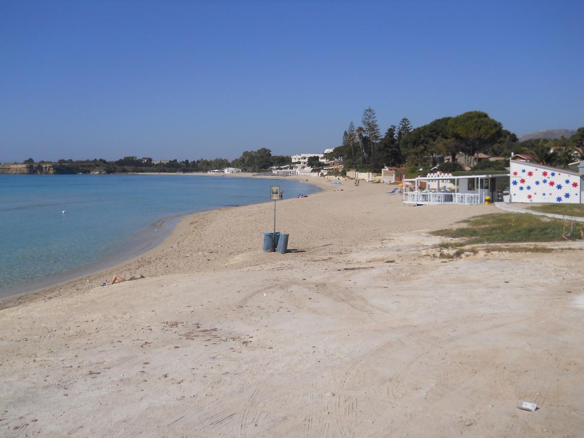 White Beach Beb 冯塔尼比安奇 外观 照片